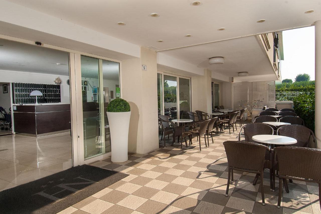 Hotel Niagara Cattolica Exterior photo