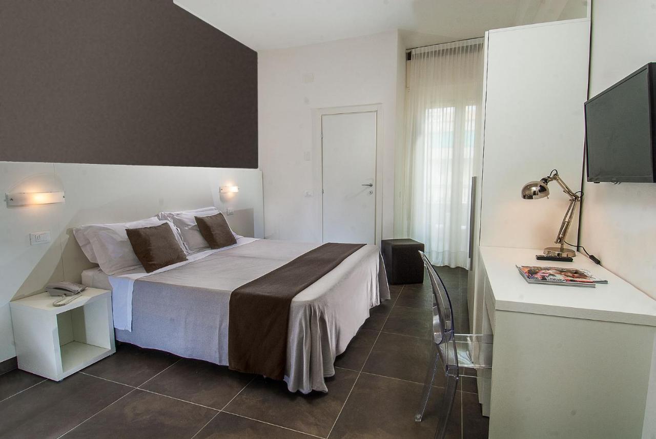Hotel Niagara Cattolica Exterior photo